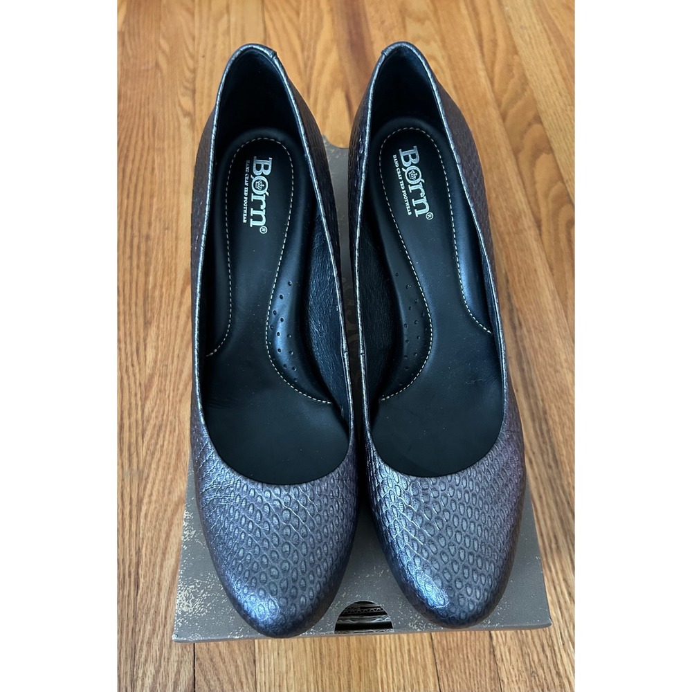 Born NIB Crown Series Sabrina Metallic Snakeskin Embossed Pumps Pewter Heel 9 - Picture 3 of 9